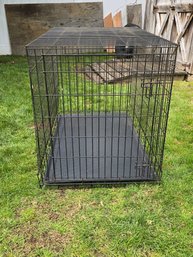 Black Metal Animal Crate