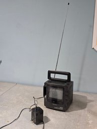 Sony Mega Watchman FD-525: A Portable Black-and-white CRT Television And AM/FM Radio