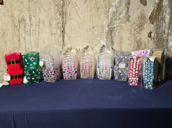 Lot Of Holiday Takeout Gift Boxes Clear Plastic Treat Containers Christmas Favor