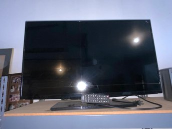 Insignia TV With Remote
