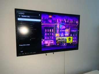 32 Inch Vizio LCD TV With Remote, Including Wall Mount, Model-E320-A0
