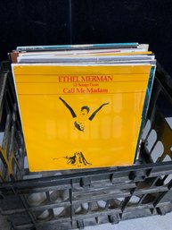 Let Of 25 Assorted Mirrors