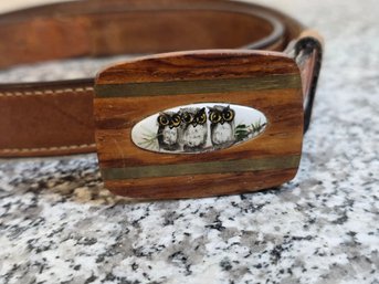 R321 Vintage Brown Leather Belt Featuring A Wooden And Brass Inlay Buckle Painted Oval Scene Depicting OWLS