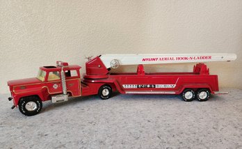 Vintage NYLINT Large Cast Metal Red Fire Truck