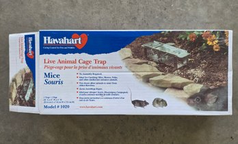 Brand New HAVAHART Small Live Animal Cage