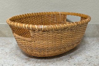 Vintage Oval Hand-woven Nantucket Style Wicker Basket