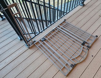 Cardinal Gates Outdoor Safety Gate