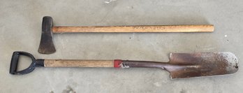 Vintage Entrenching Tool Or Pioneer Shovel, Similar In Design To Military Surplus Shovels From The Early 20th