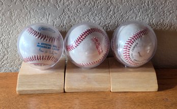 Three Vintage 1990s Rawlings Official American League Baseballs Housed In Protective Plastic Display Case