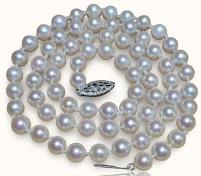 #J16 Vintage Knotted Cultured Pearl Strand Necklace With 14k Yellow Gold Filigree Clasp