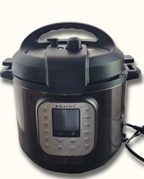 K76 Instant Pot Duo Nova Black SS 60 Electric Pressure Cooker