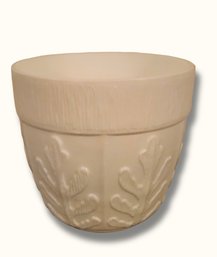 SR9 Vintage White Matte Ceramic Oak Leaf Fern Relief Planter Cachepot