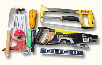 R1027 Hand Tool Lot Stanley FatMax Saw Hacksaw Level Stud Finder Utility Knife Caulk Gun