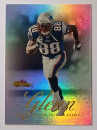2000 Fleer Showcase Terry Glenn Football Card Patriots