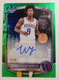 2025-26 Bowman Green Auto /99 Wesley Yates III 1st Bowman Basketball Card Washington