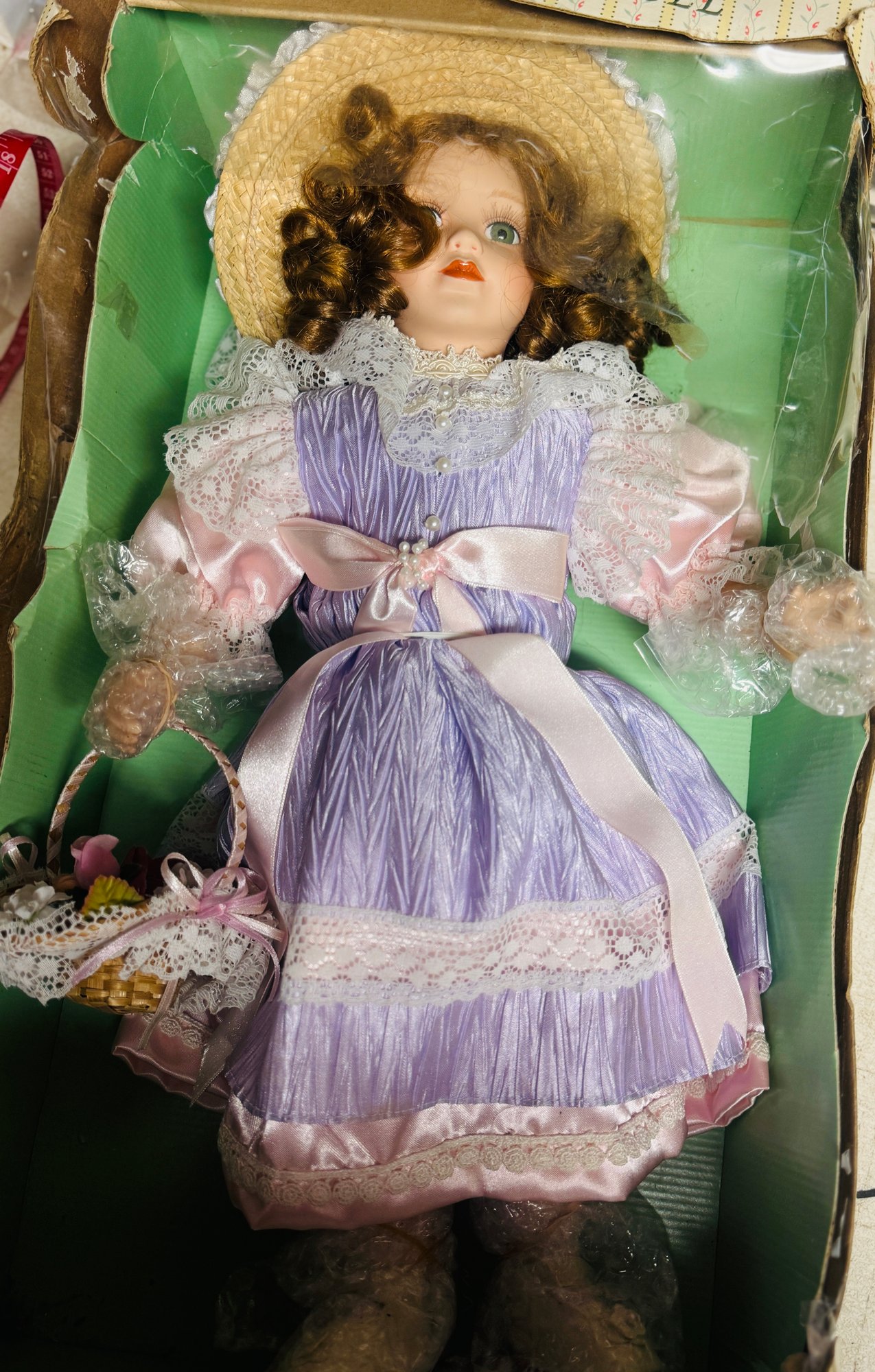 A Connoisseur Collection Doll #1038 | Auctionninja.com