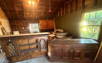 Vintage Solid Wood Buffet And Hutch Combination, Likely Etan Allen 'old Country'Allen Ol
