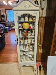 White Cabinet With Windows, Shelf Only, Lot #221