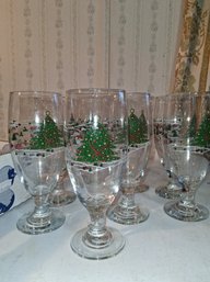 Nice Set Vintage Christmas Water Glasses
