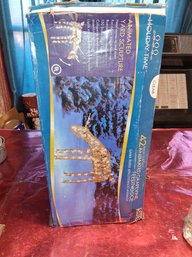 Brand New Open Box Christmas Animated Grapevine Feeding Dough Light Up