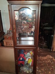 Beautiful Antique Glass Curio With Boyds Bears