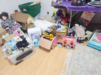 This Giant Lot Of Toys And Children Books