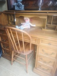 Beautifull Roll Top Desk With Chair