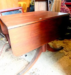 Drop Leaf Pedestal Table