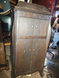 Antique Oak Victor Victrola Record Player (phonograph)