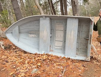 (1B) 10K SEA NYMPH ALUMINUM BOAT- 10 FEET LONG