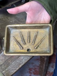 (34D) HEAVY BRASS OR BRONZE SUNBURST DESIGN SOAP DISH