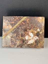 (123) BEAUTIFUL MARBLE LIDDED BOX WITH BIRD INLAY