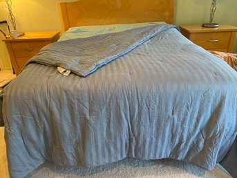 Full Queen, Blue Tone On Tone Comforter, Medium Weight
