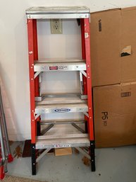 Werner 4 Fiberglass Stepladder TOOLS