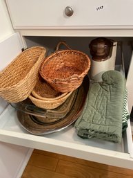Lot Of Kitchen Items  Serving Tray, Pyrex Dish, Sunbeam Chopper, Wicker Baskets
