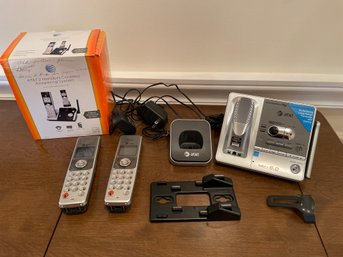 AT&T 2 Handset Cordless Answering System Untested Two Phones
