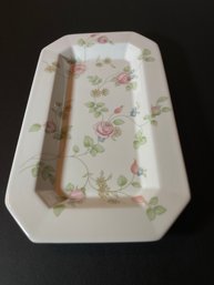 Vintage Pink Wedgwood Rosehip Totem Snack Dish, England 8.5 X 5 Inch
