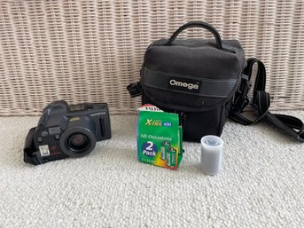 Olympus Infinity Super Zoom 300.  38 To 105mm Zoom Lens Film Camera With Case And Expired Film
