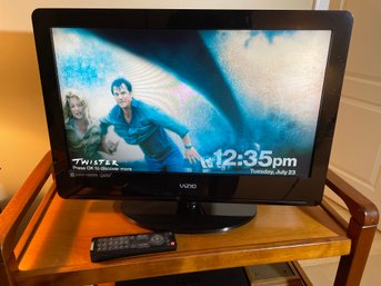 Vizio VA26LHDTV TV Television 26' & Remote & Stand