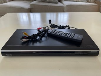 Toshiba SDK1000KU DVD Player With Remote