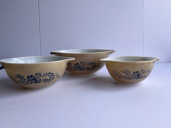 Set Of 3 Vintage Homestead Cinderella Pattern Pyrex Corning Ware