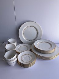 30 Piece English Spade Bone China Delphi