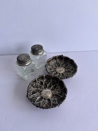 Lot Of 4 Assorted Pieces