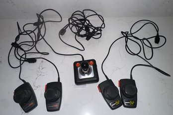 Atari 2600 Pair Of Paddle Controllers, Driving Paddle Controllers, Suncom Vintage Starfighter Joystick, 2 Exte