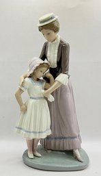 Lladro #5142 Solace Mother Comforting Daughter Porcelain Figurine No Box