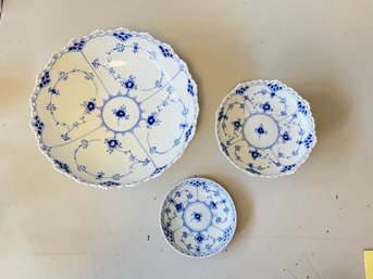 Set Of 3 Royal Copenhagen Blue Fluted Full Lace Plates