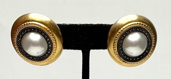 JUD136 Vintage Judith Jack Clip-On Earrings Gold-Tone Marcasite With Pearl Center