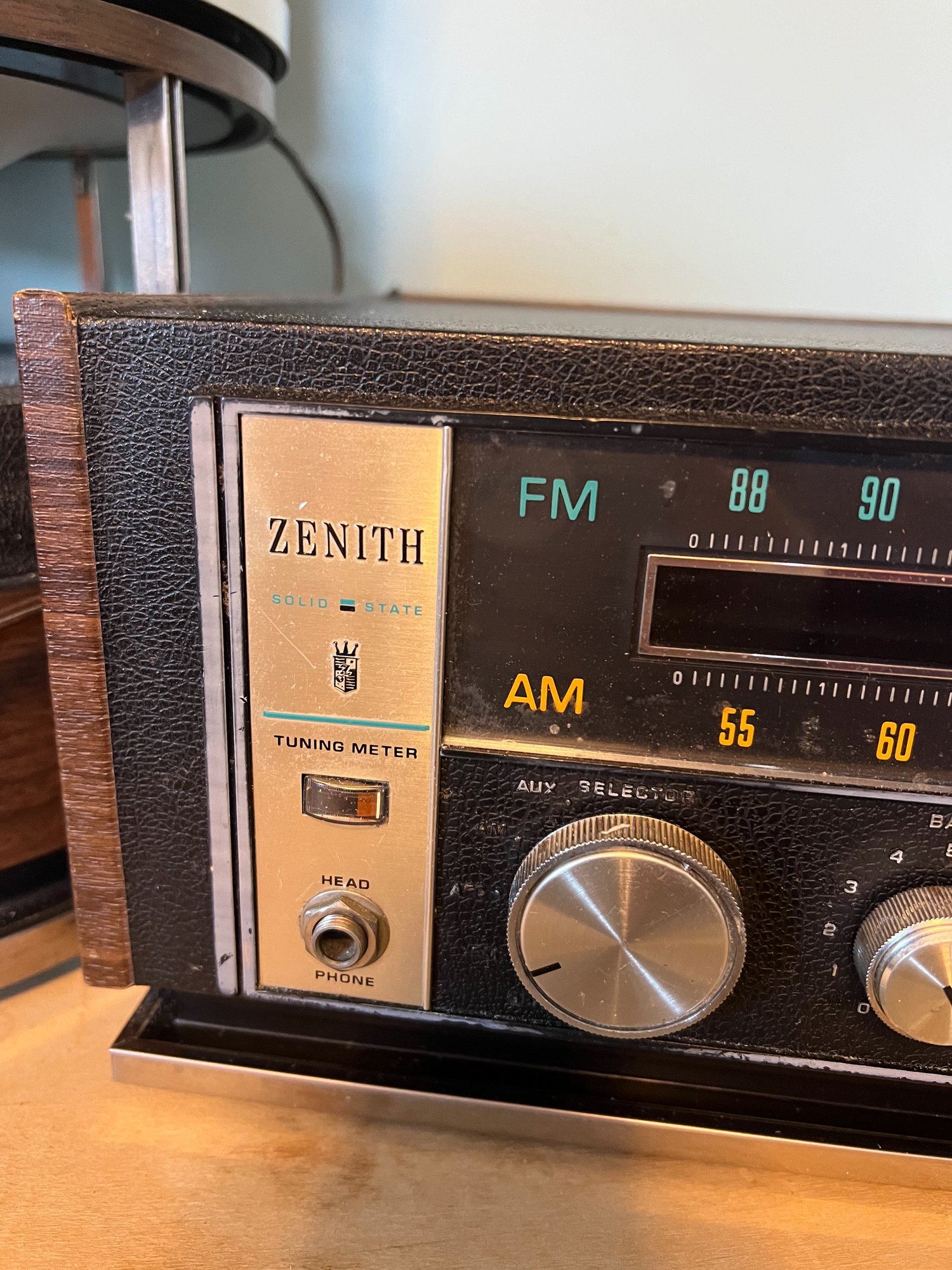 Zenith AM/FM Radio And Omnidirectional Circle Of Sound Speakers #7901 ...