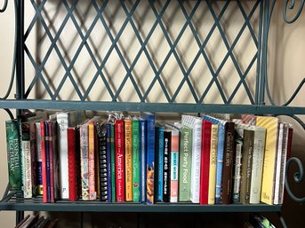 Cookbooks Middle Shelf (DR53)