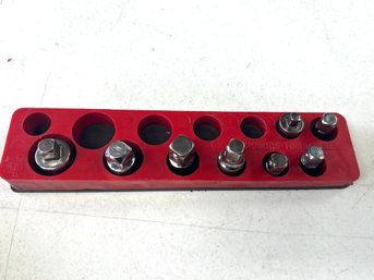 Assorted Adapters (33)